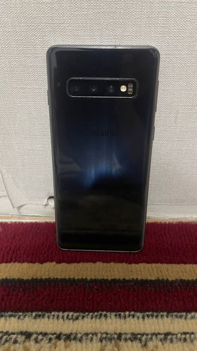Samsung Galaxy S10 / 128GB / Срочно / Отличное состояние