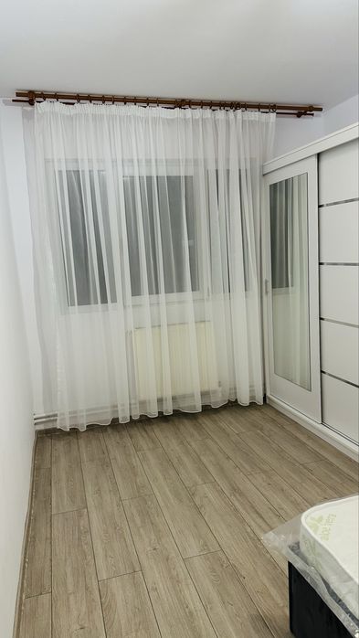 Apartament de inchiriat cu 4 camere decomandate ,dotat cu mobilier si electrocasnice