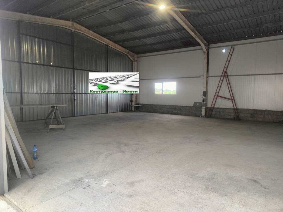 Продава се Склад в Пловдив, Индустриална зона - Юг - 2800 кв.м за 229 €/кв.м - Снимка #1