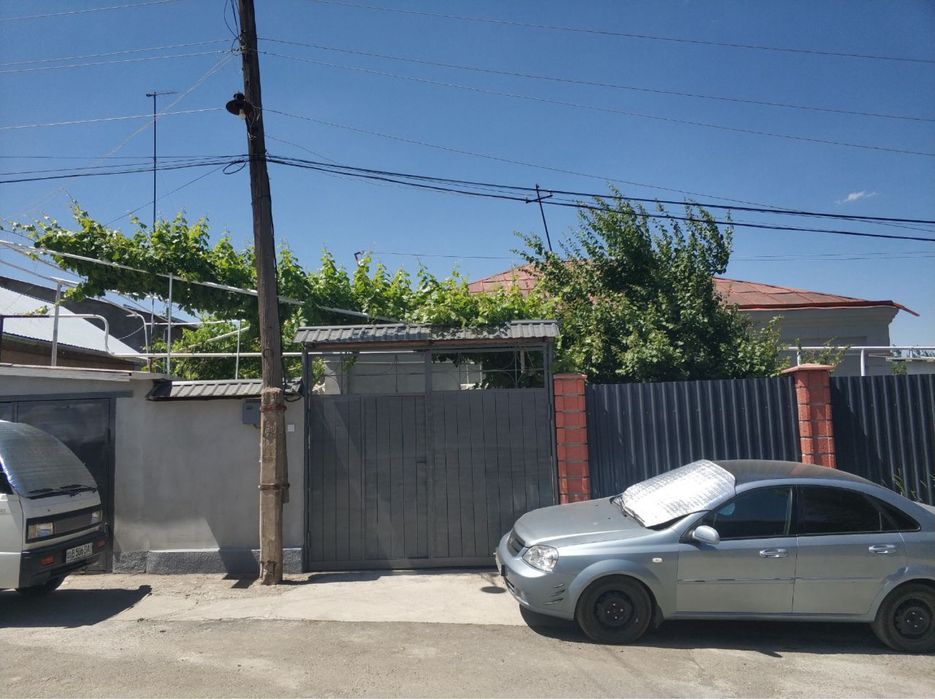 Продается участок 7,8 соток либо обмен на 4-х комнатную с доплатой