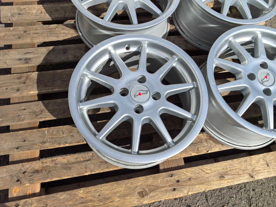 15 цола 4 х 100 мм Дачия / Тойота / Кия / Хюндай / МАзда -7 Инча/ЕТ 35