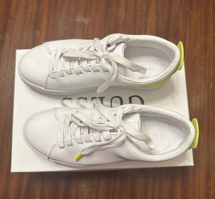 Дамски кецове Guess