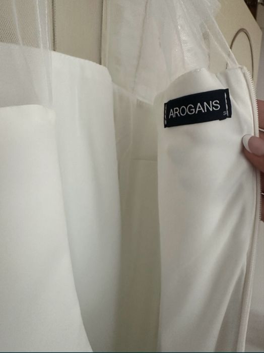 Официална рокля AROGANS