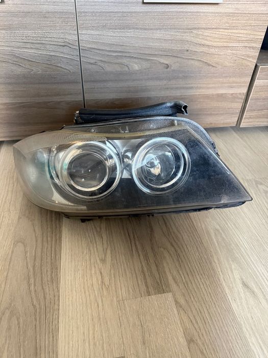 Faruri BMW E90 NFL, Xenon