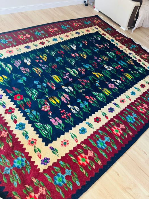 Covor oltenesc autentic din lână – 290 x 205 cm