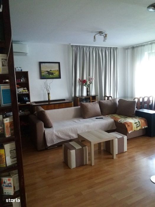 Vila 4 camere,3 bai, 2 balcoane, 1000 mp teren in Chiajna