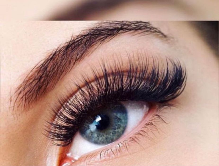 Наращивание ресниц 2д цена 8000,3-4д 10.000мега объём 14000 Есть выезд