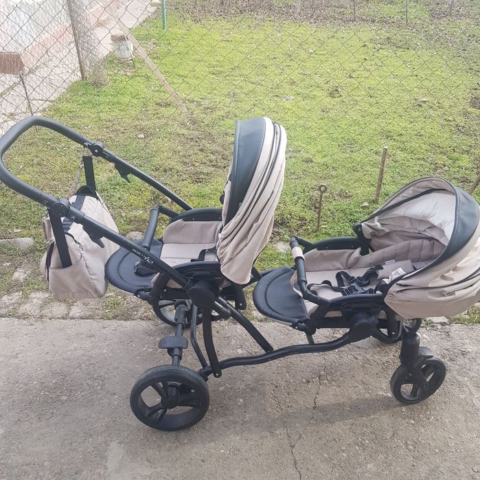 Продаётся детская коляска для двойни