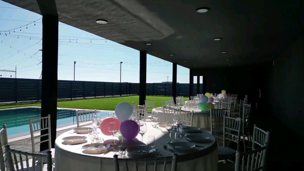 Locatie petreceri piscina evenimente majorat aniversari botez cununie