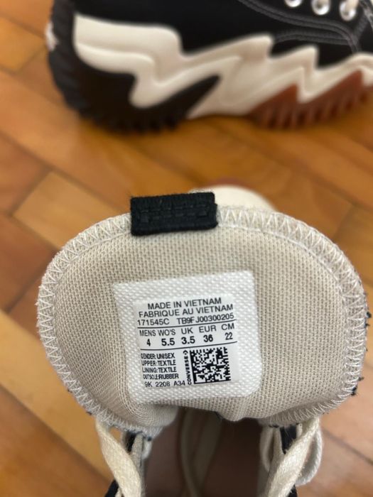 Converse run star motion