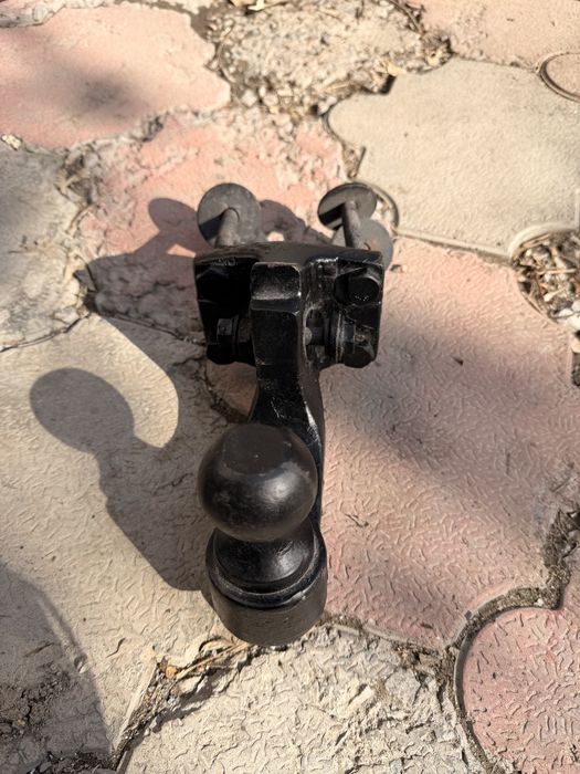 Фаркоп на Toyota Prado 120