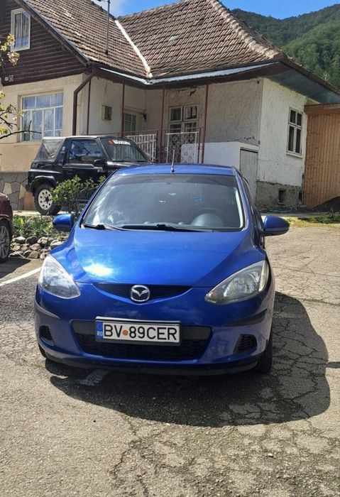 Mazda 2          Redus la 2500