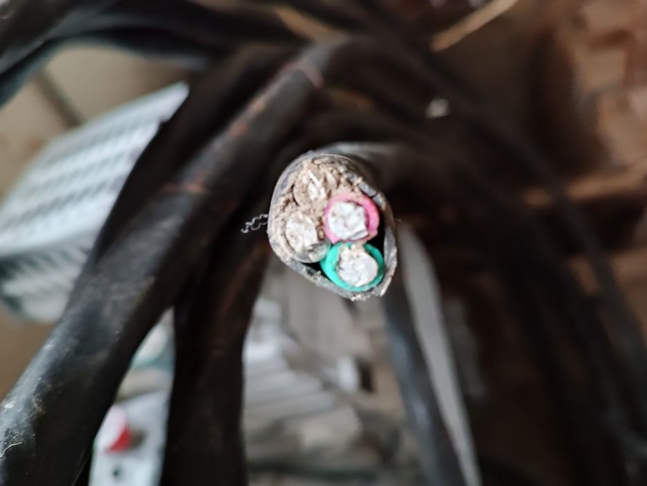 Кабель АВВГ 3×35