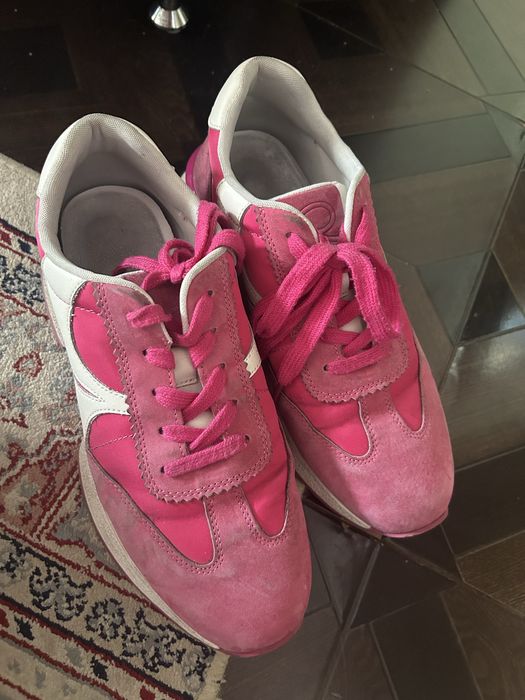 кроссовки для девушек