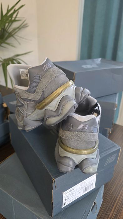 Vând new balance marimea 43