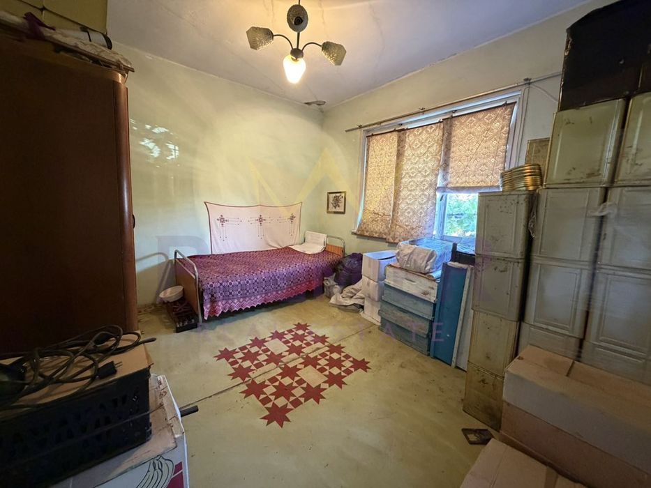Къща в Бургас, област-гр.Айтос площ 150 цена 105000