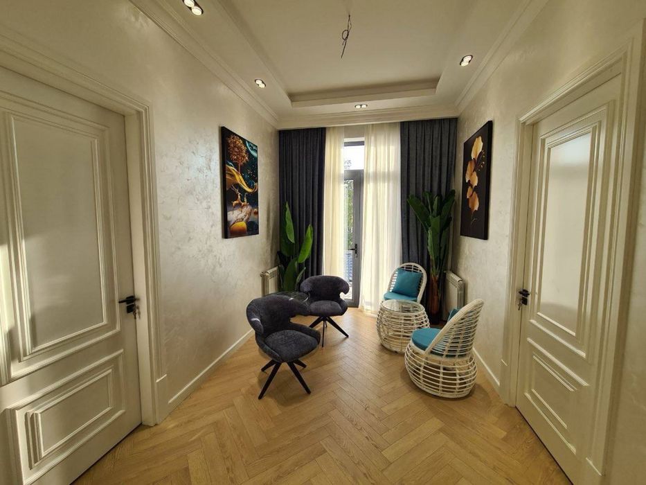 Дом Военный госпиталь, Академгородок  2,7 сотки