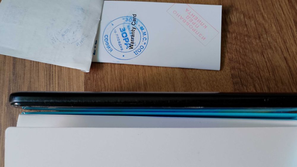 ZTE Blade V40 Vita 128 GB- Пълен комплект ,запазен ,гаранционен