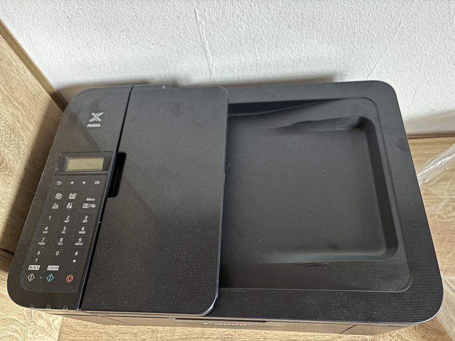 Vând Imprimanta noua !!