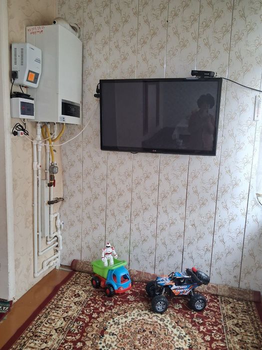 Продается квартира в чирчике 8 мкр.