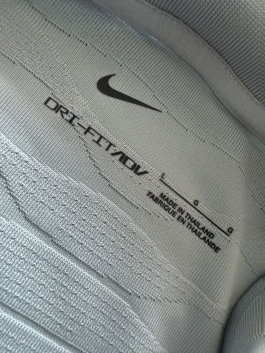 Liverpool NIKE тренировачни