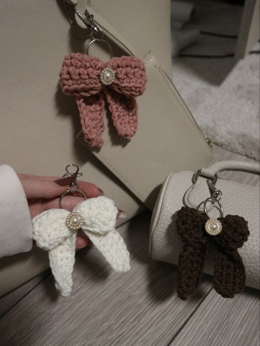 Fundiță breloc handmade pentru geantă / Bag charm