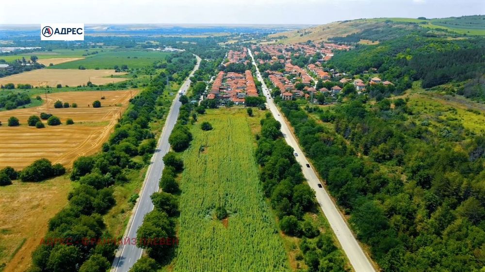 Парцел в Плевен, област-с.Опанец площ 4200 цена 250000