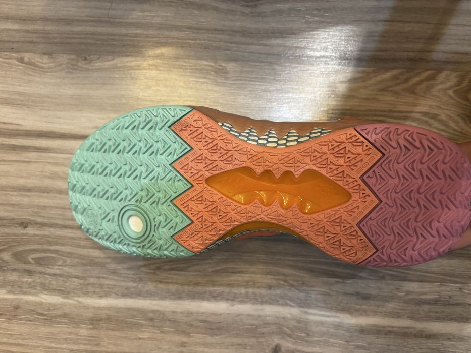 Баскетбольные кросовки Anta SHOCK WAVE 5 team версия