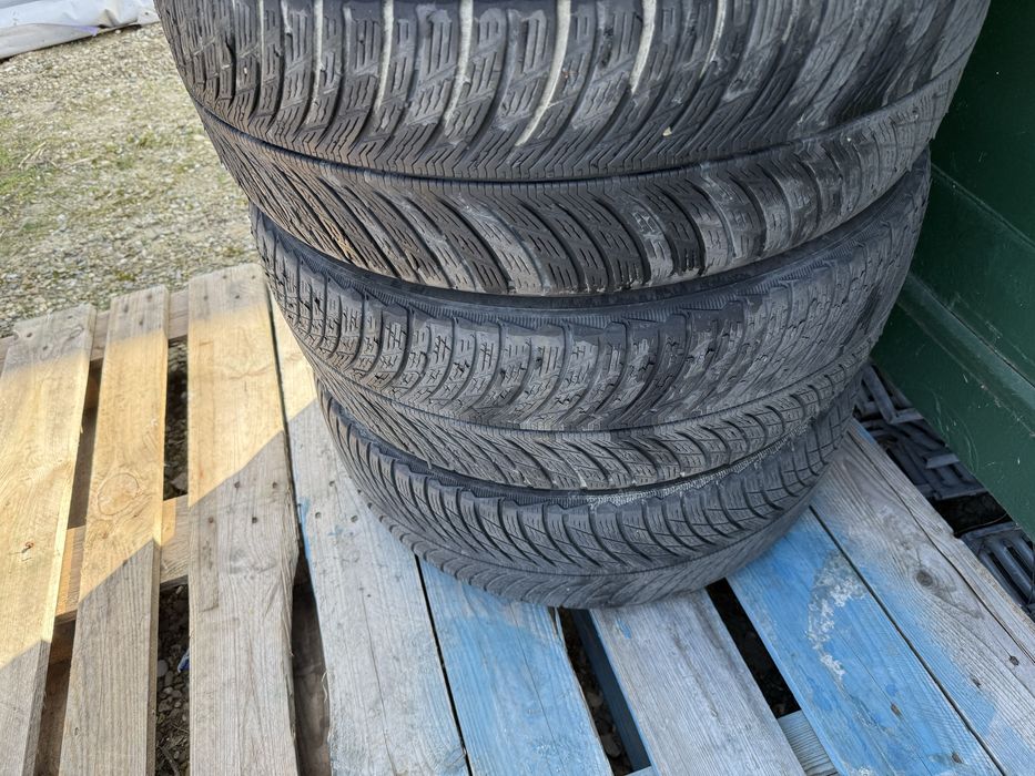 Michelin 235/55 R19