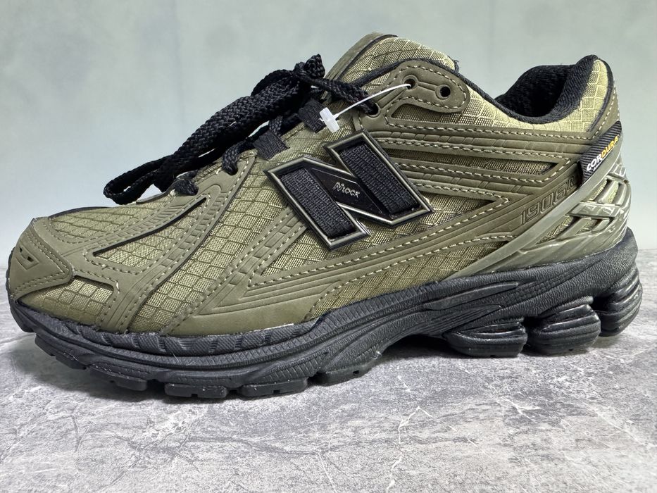 pantofi sport adidasi new balance M1906RWA noi 39-40