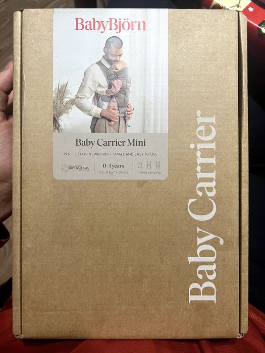 Ham/marsupiu BabyBjörn Baby Carrier Mini – nou, nefolosit – preț redus