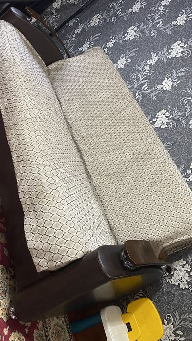 Диван и кресло