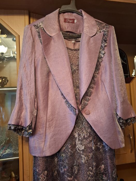 Rochie de seara cu broderie