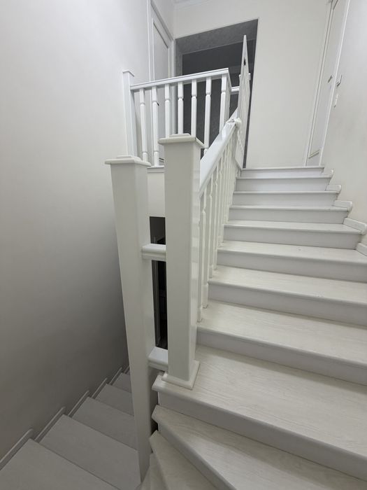 Onqorgon Obod Mahallada 3 sotih 6ta  xona kotta xol va oshxona