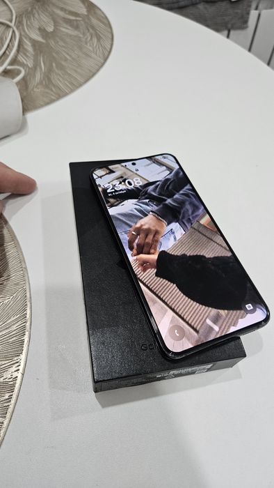 samsung s22+ 256