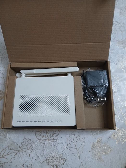 Optik wifi router yangi ishlatilmagan