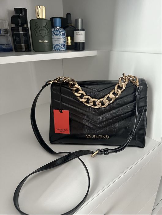 Geanta / poseta Valentino noua