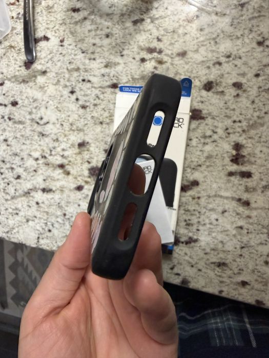 Quadlock  кейс за iPhone 13Pro