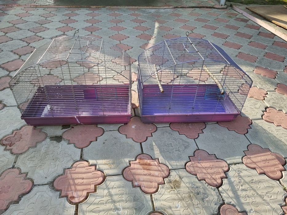 Продам клетки для птичек