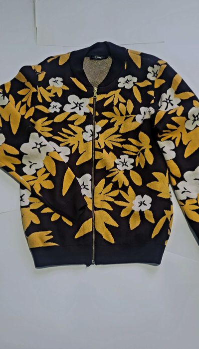 свитер с молнией