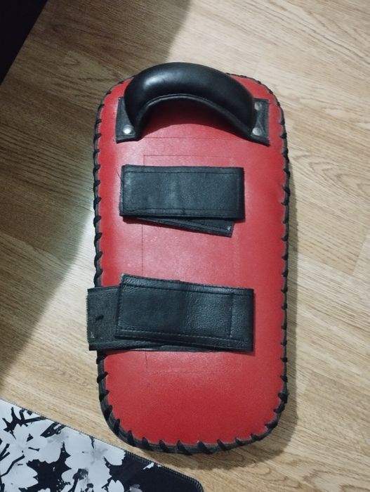 Гантели и лапы для спорта