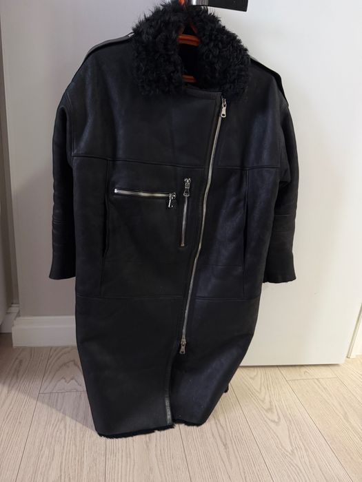 Дубленка черная, очень теплая