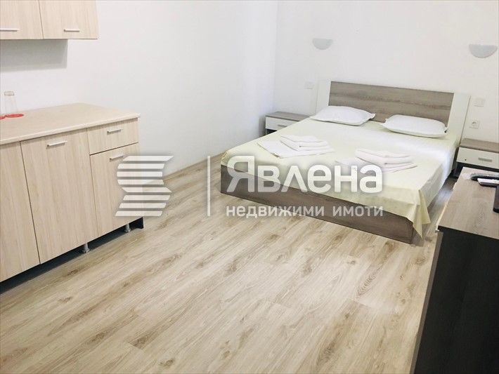 Продава се Хотел в Варна, Гръцка махала - 450 кв.м за 1845 €/кв.м - Снимка #3