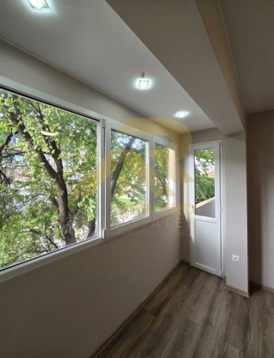 Продава се Двустаен апартамент в София, Център - 65 кв.м за 2247 €/кв.м - Снимка #7