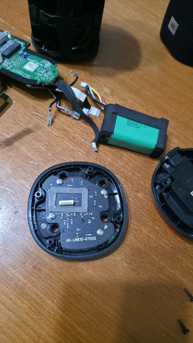 Jbl link 10 (на части)