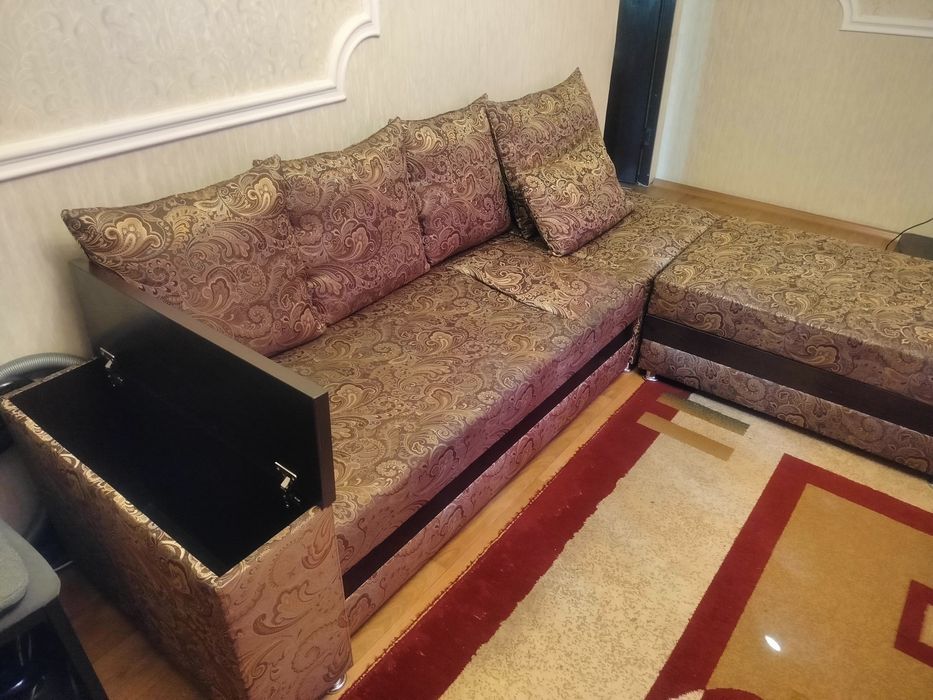 Отдам Диван бесплатно!