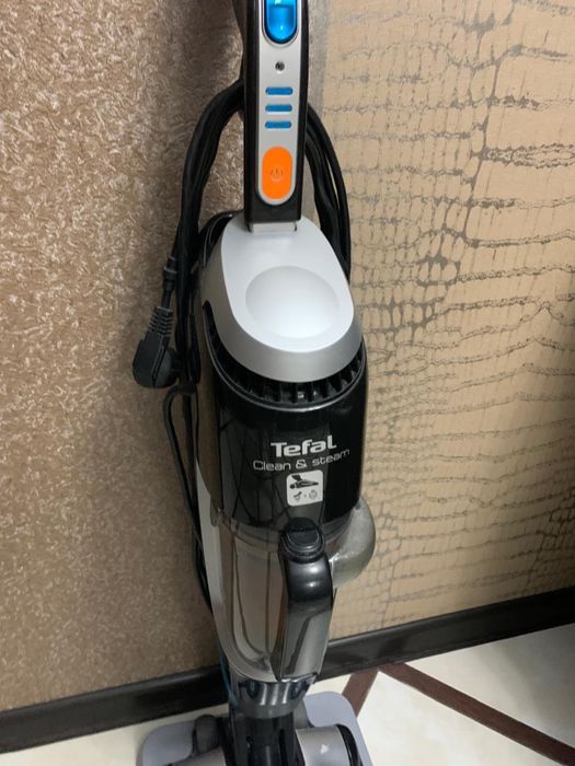 Продам паровой пылесос Tefal