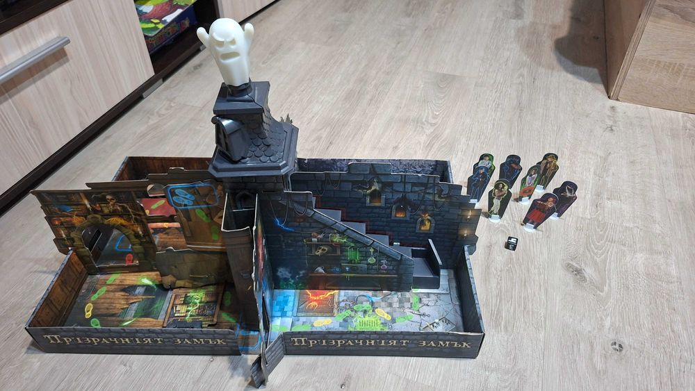 Детски дрехи и играчки по 4 евро