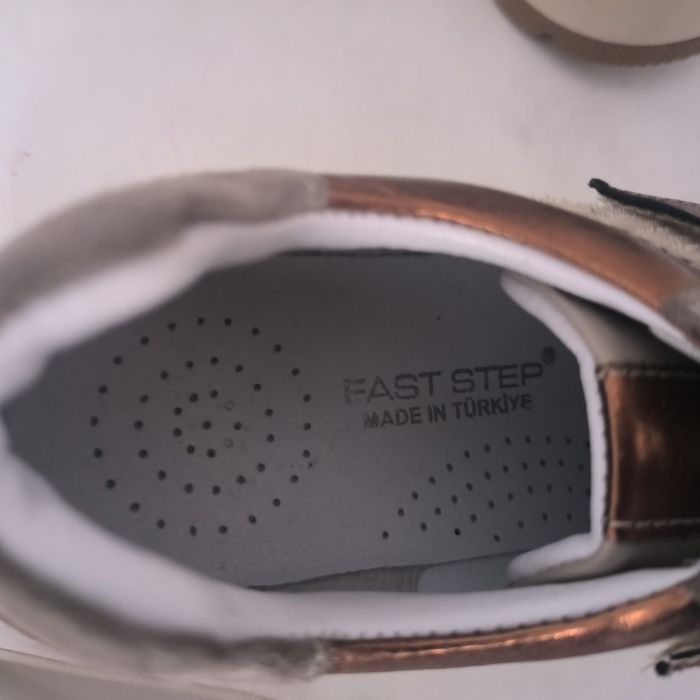 Крассовки  женские