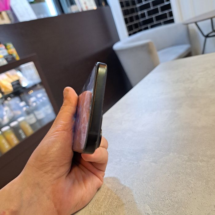 Продам Iphone 15 128GB